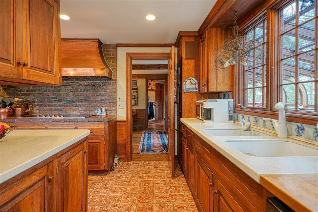 34 George F Willett Pkwy