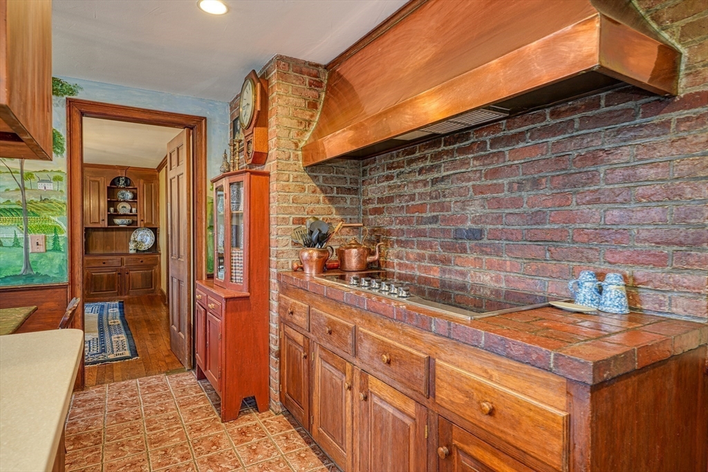 34 George F Willett Pkwy