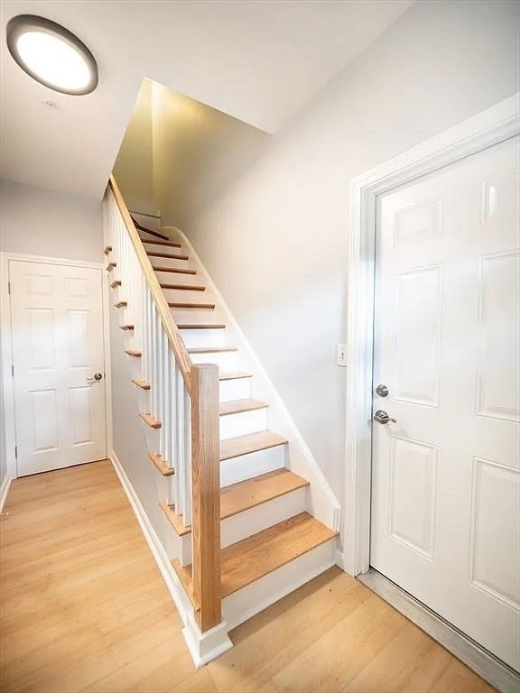 502 Somerville Ave Unit: 3