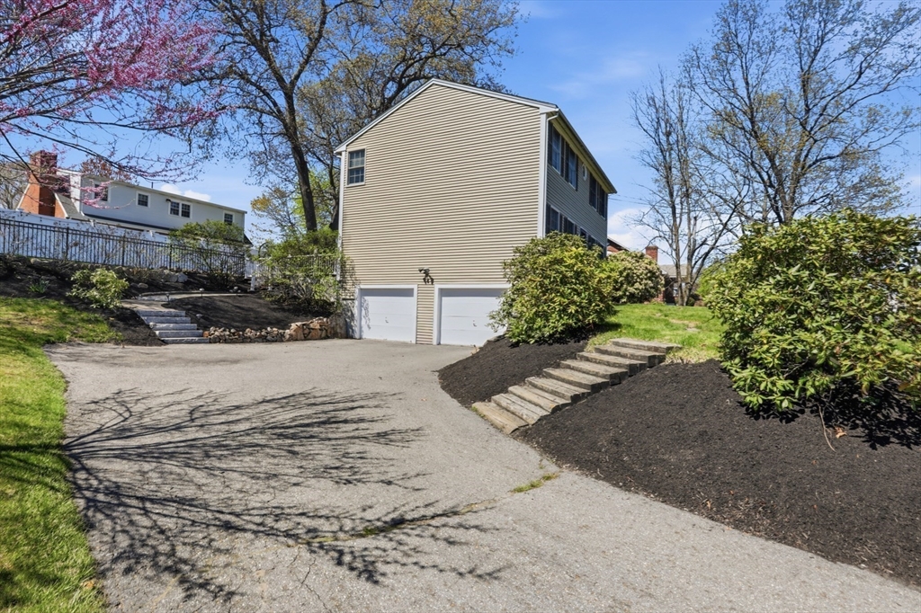 23 Bellmore Rd
