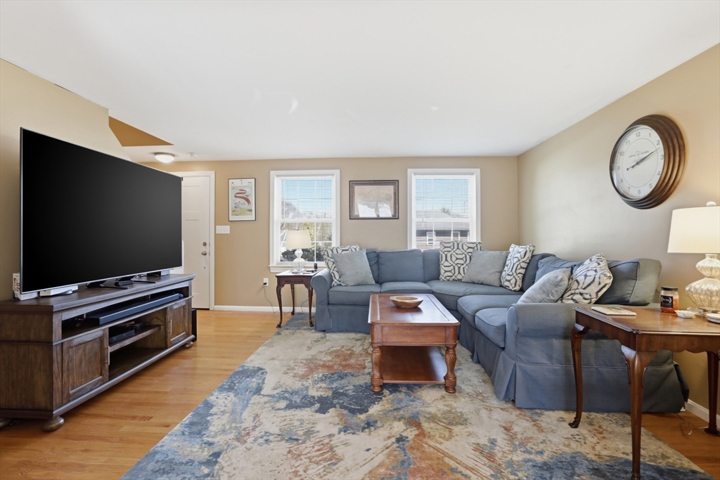 23 Bellmore Rd