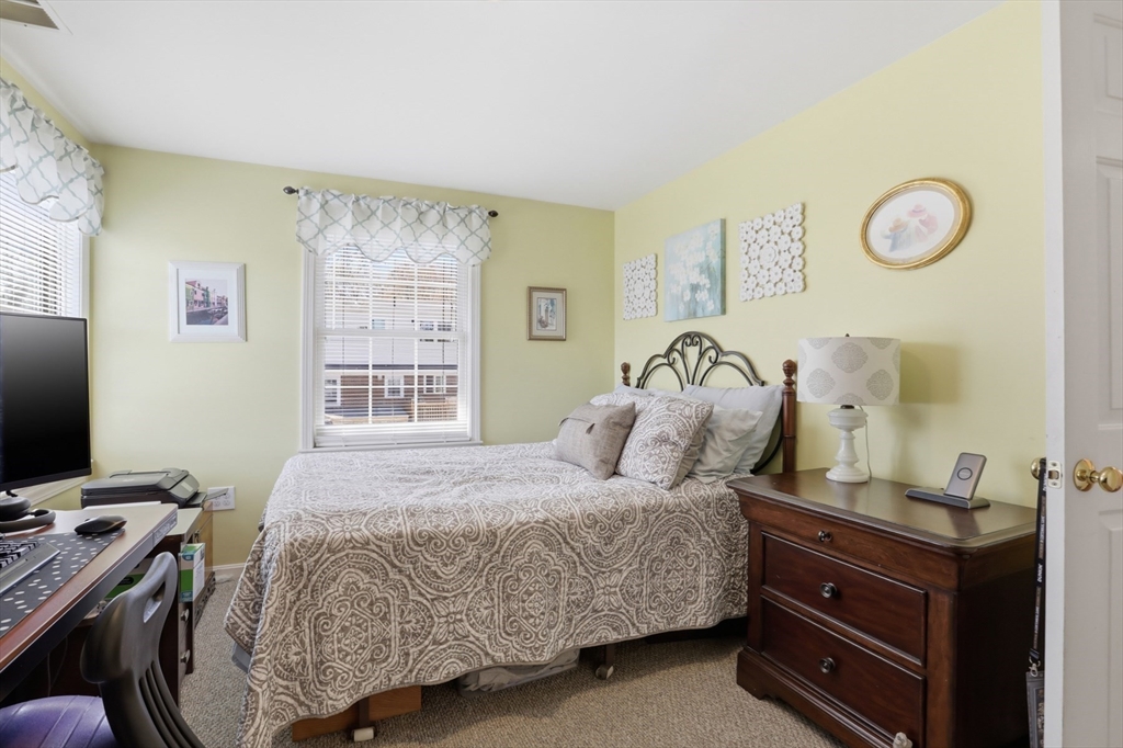 23 Bellmore Rd
