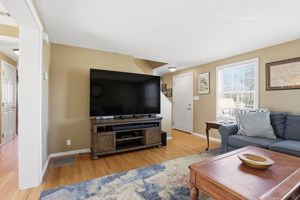 23 Bellmore Rd