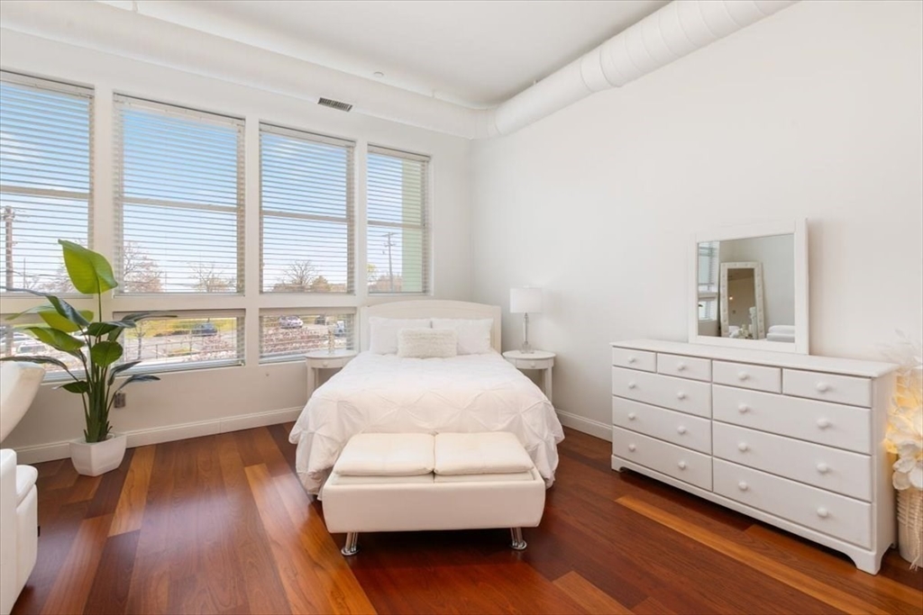 10 Ocean Ave # 211
