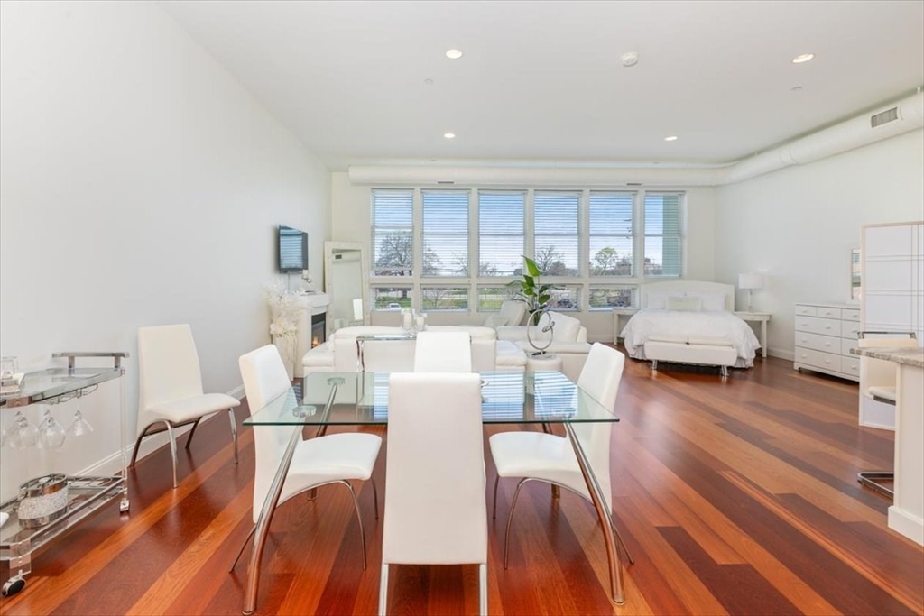 10 Ocean Ave # 211