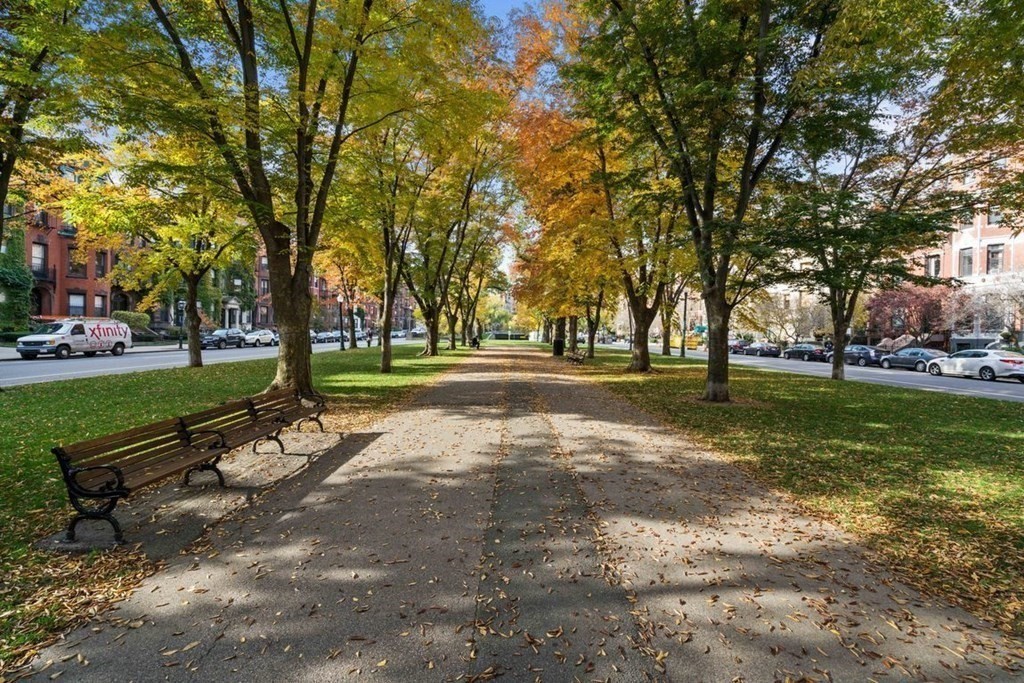 320 Commonwealth Ave # 21