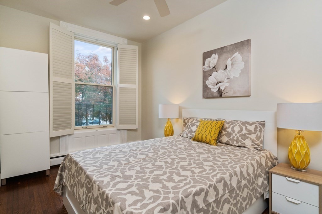 320 Commonwealth Ave # 21