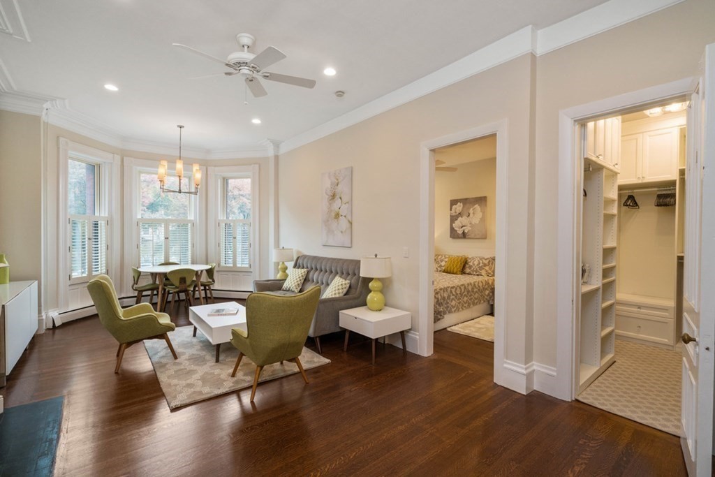 320 Commonwealth Ave # 21