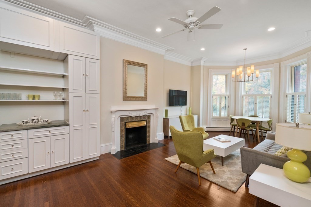 320 Commonwealth Ave # 21