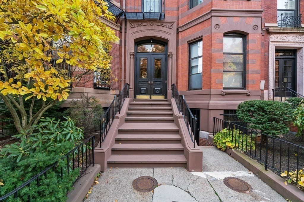 320 Commonwealth Ave # 21