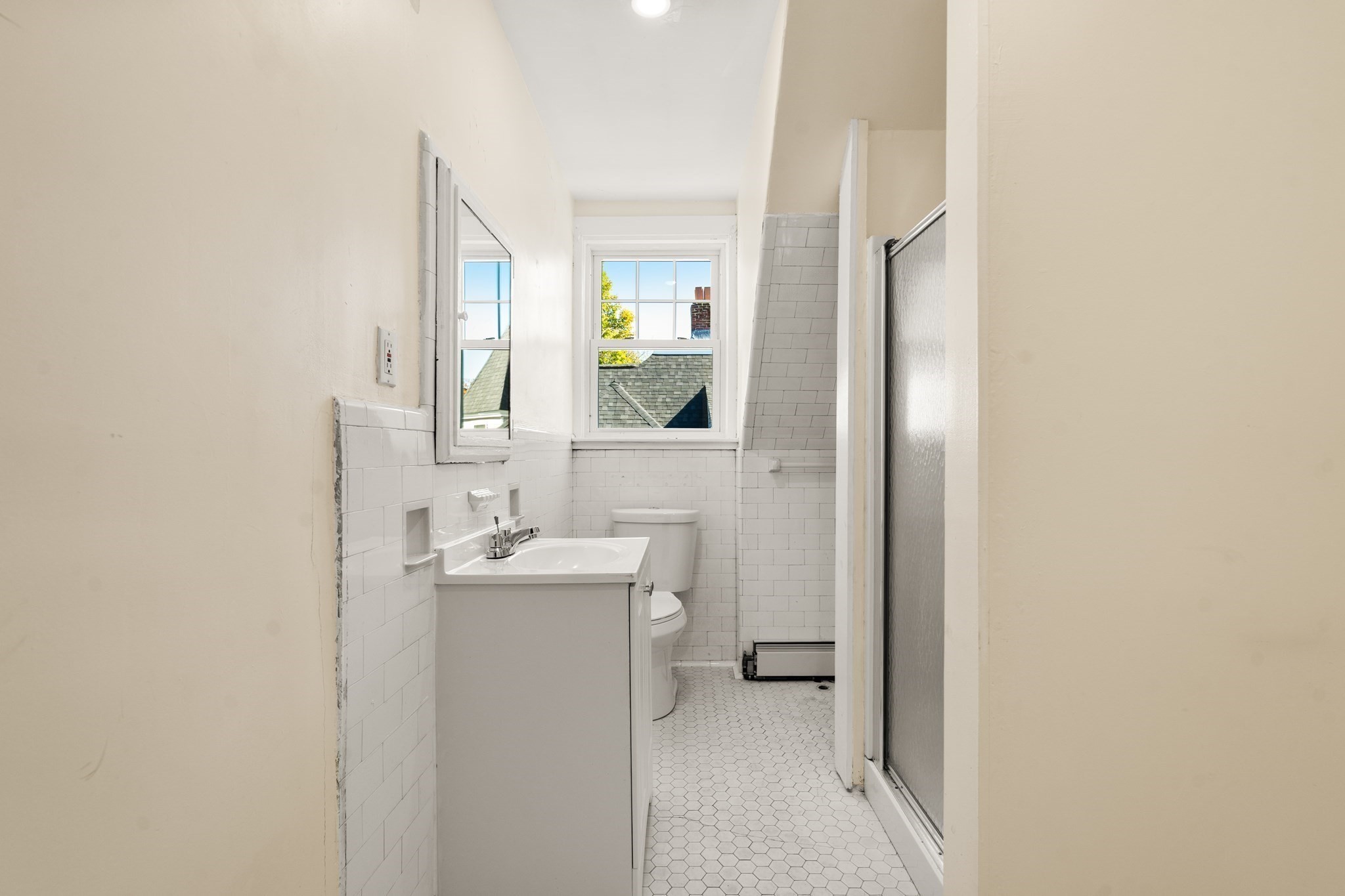 26 Lawrence Ave