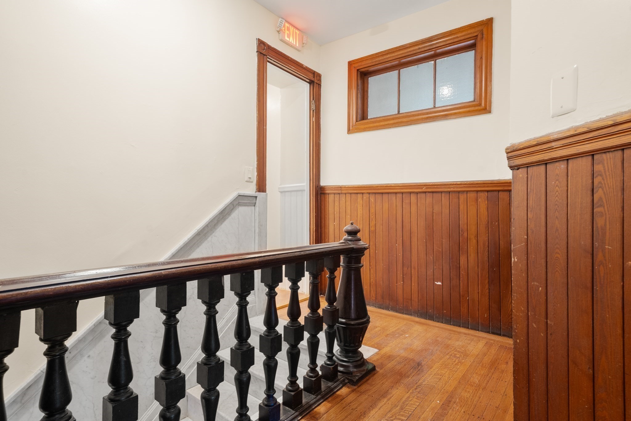 26 Lawrence Ave