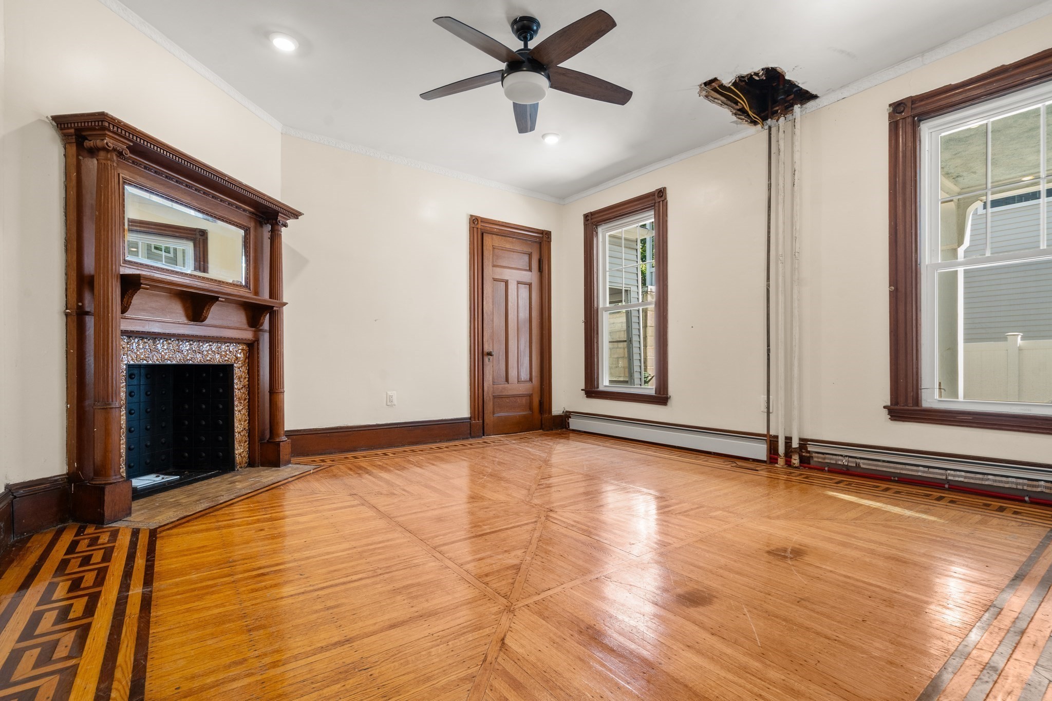 26 Lawrence Ave