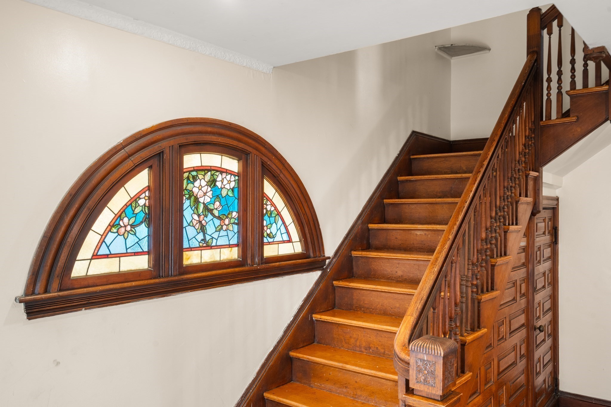 26 Lawrence Ave