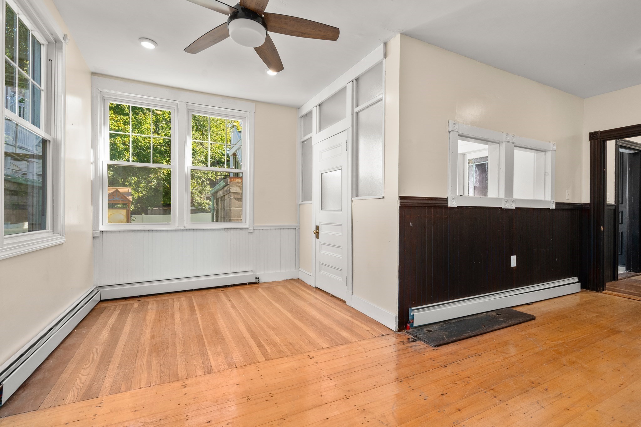 26 Lawrence Ave