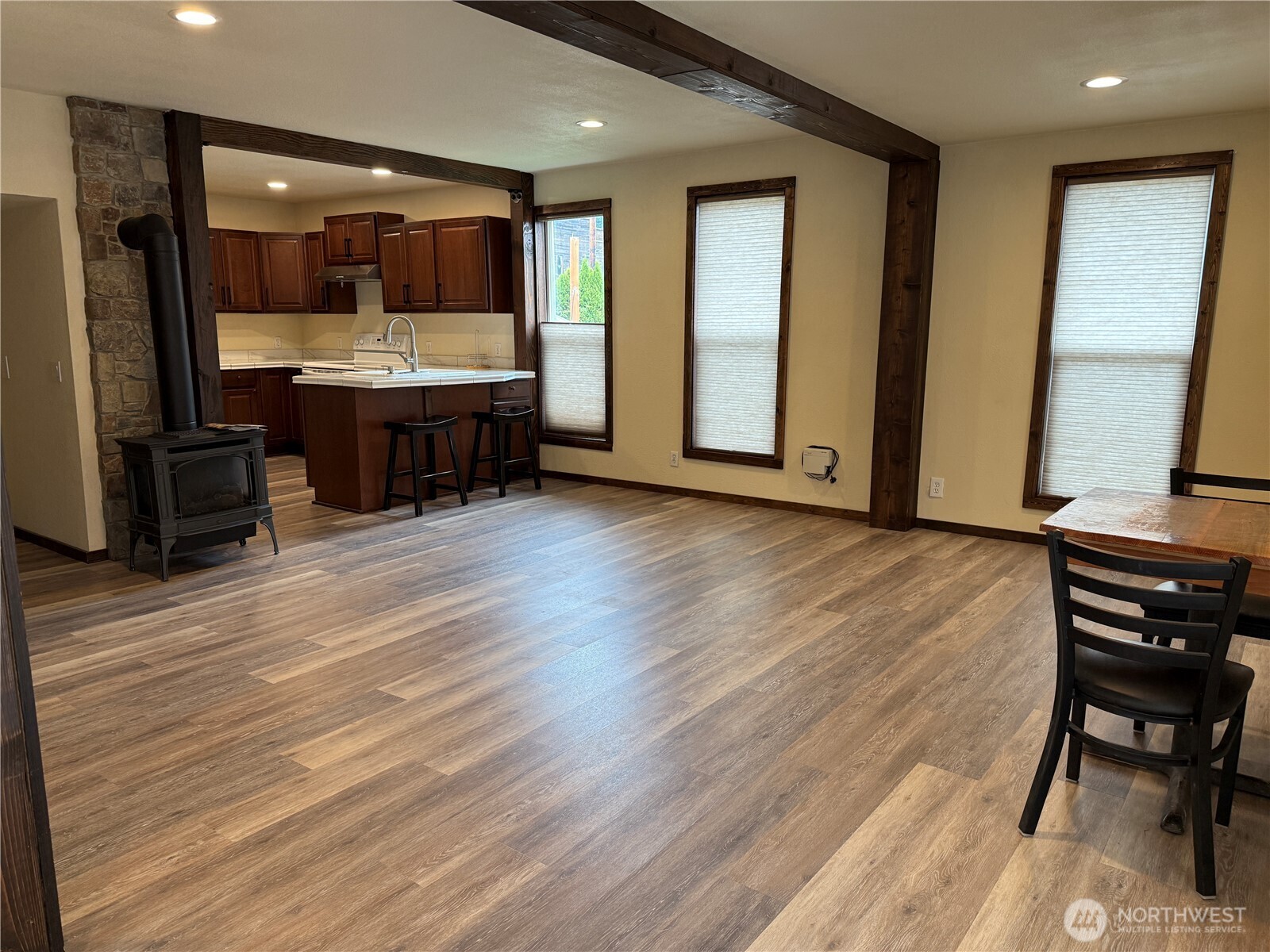 204 W Pennsylvania Avenue Unit: 4