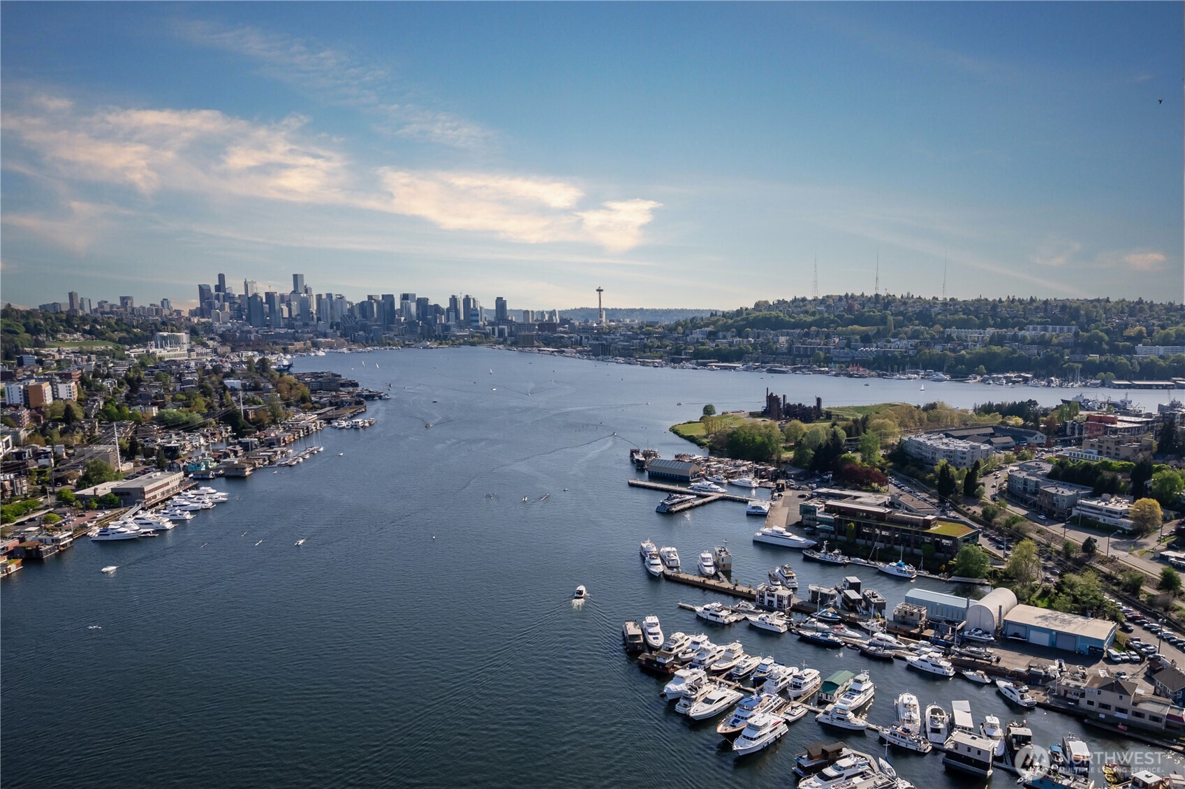 2309 N Northlake Way Unit: 9
