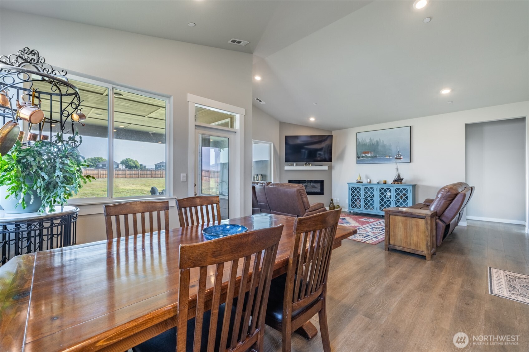 2824 Dapple Gray Way