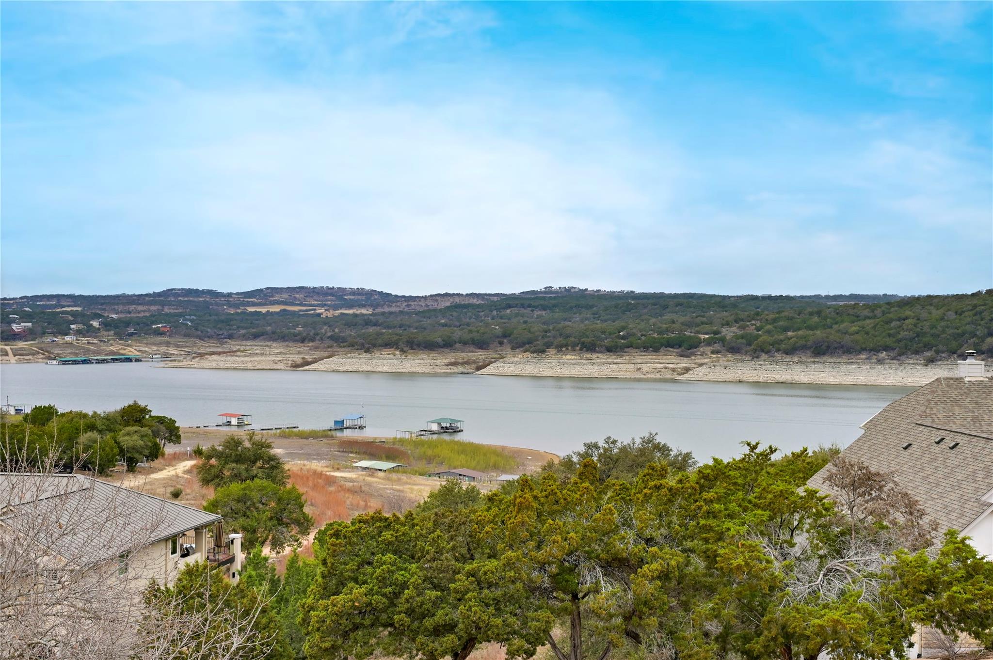 233 Lakefront DR
