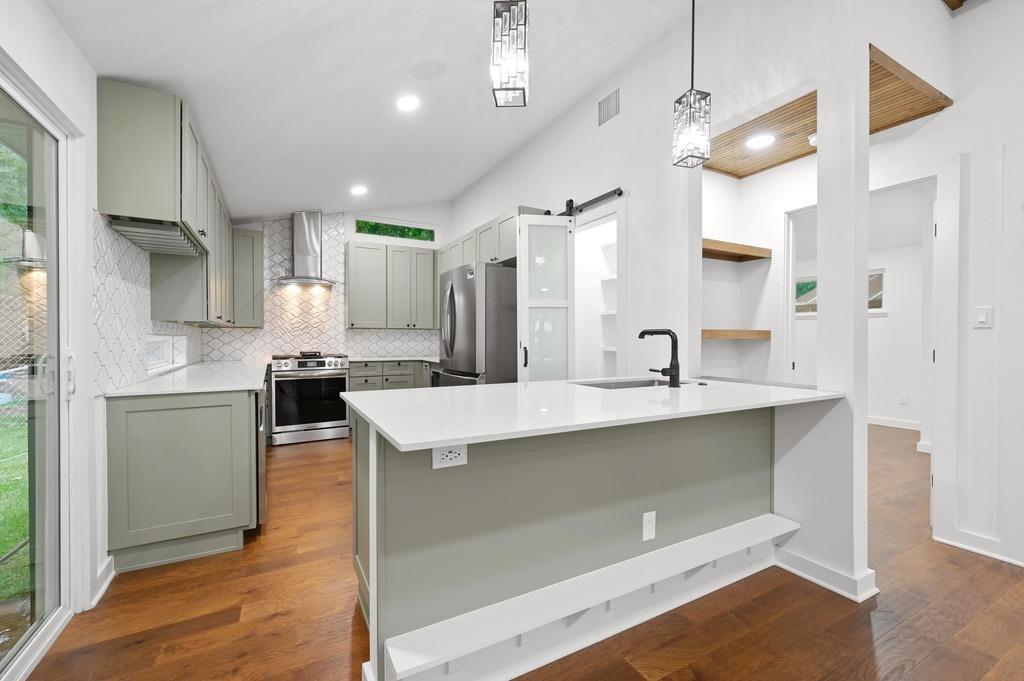 1006 Chericoo ST