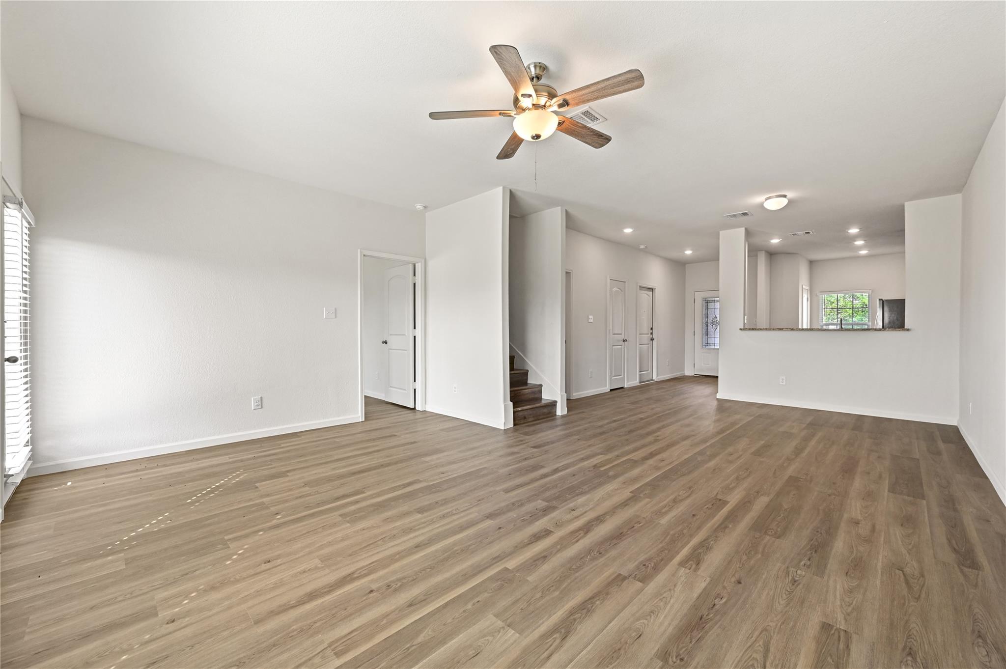 1361 Violet LN