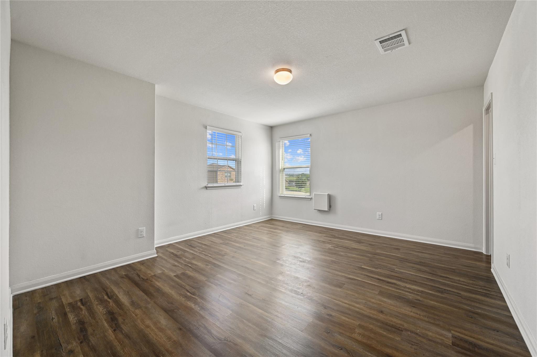 1361 Violet LN