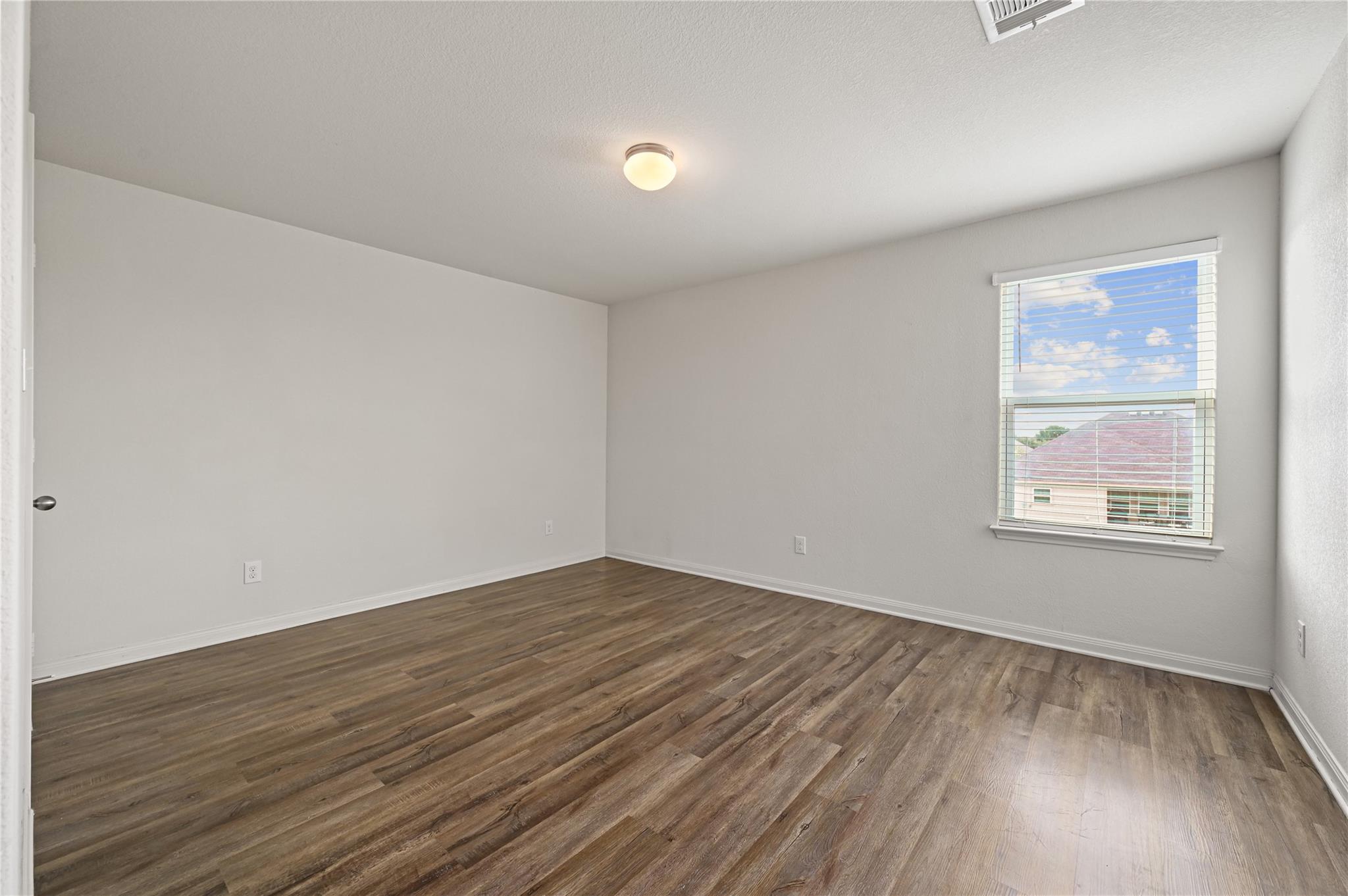 1361 Violet LN