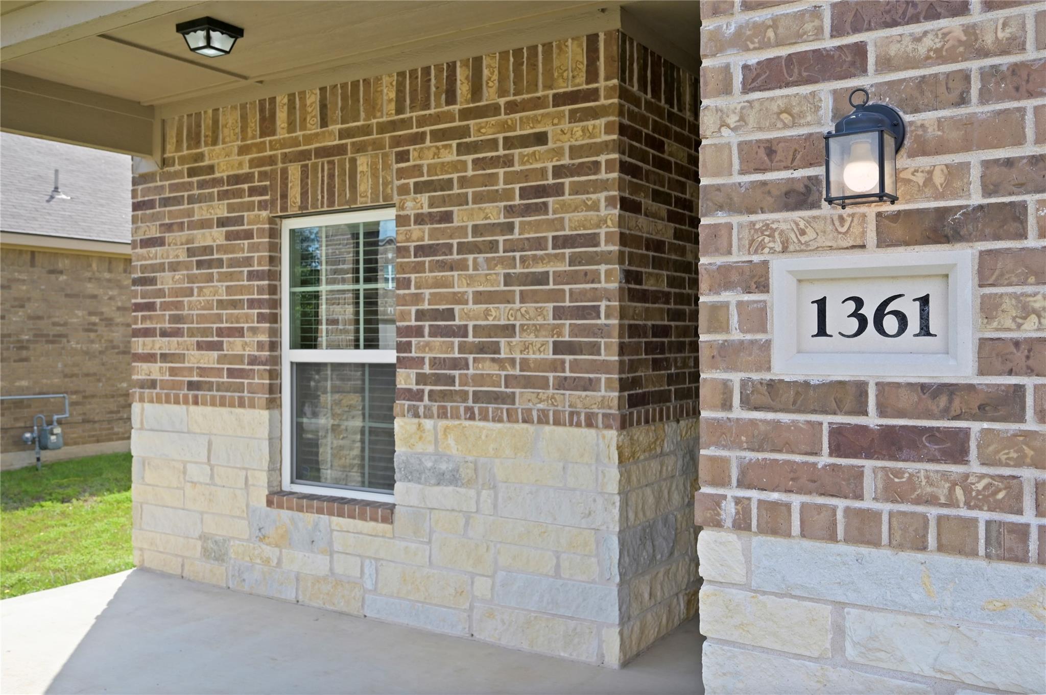 1361 Violet LN