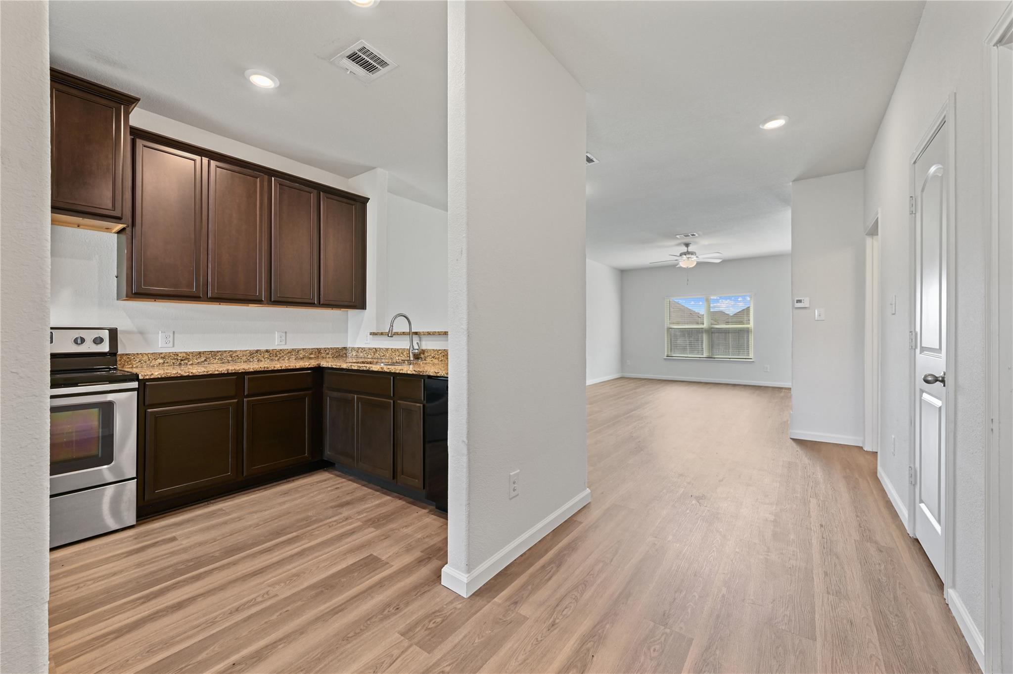 1361 Violet LN