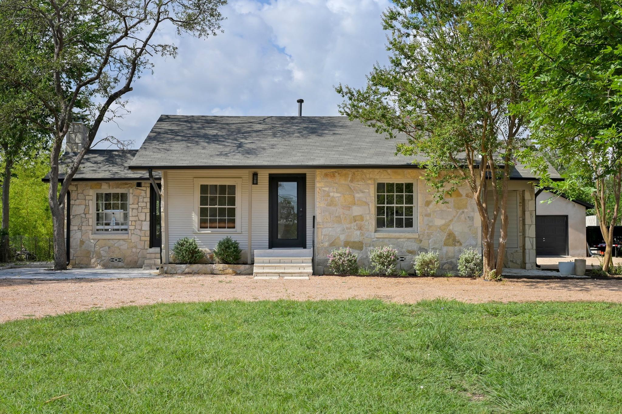3501 Pecan Springs RD