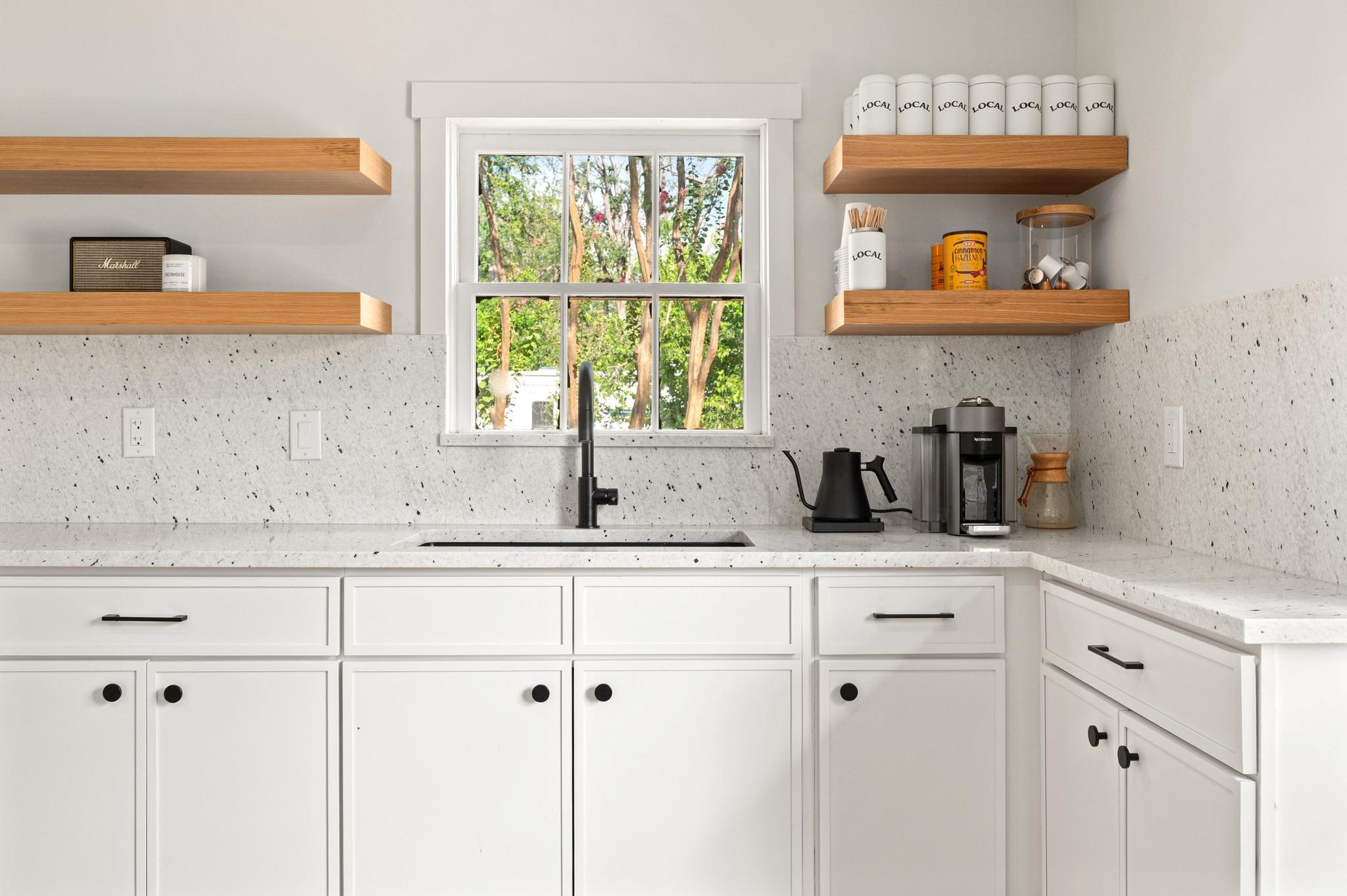 3501 Pecan Springs RD