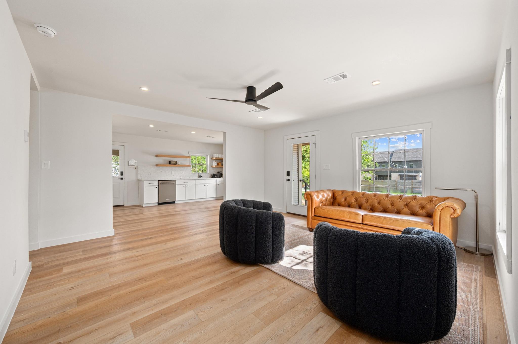 3501 Pecan Springs RD