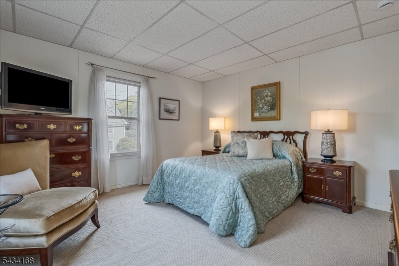 303 Highland Ave