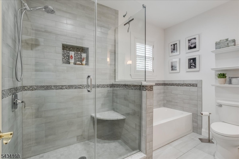 303 Highland Ave