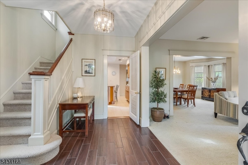 303 Highland Ave