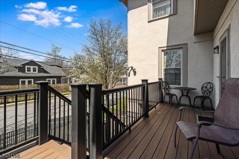 303 Highland Ave