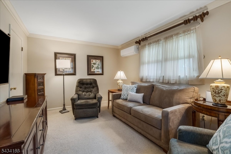 303 Highland Ave