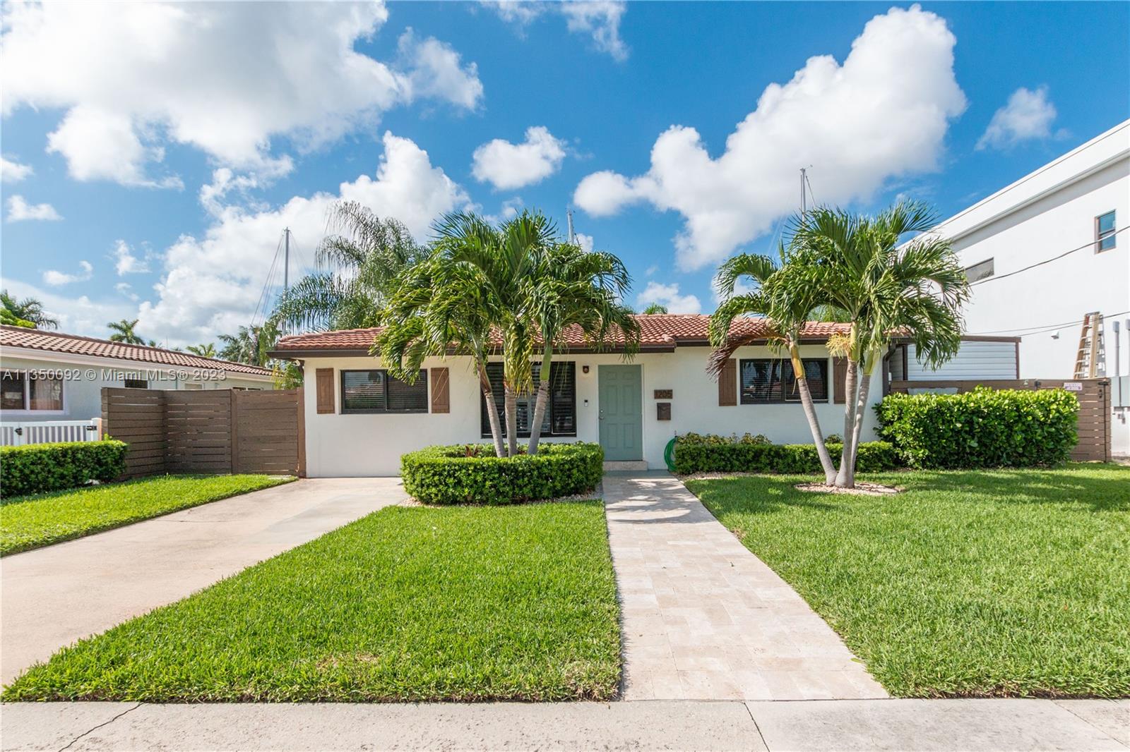 1205 Mandarin Isle