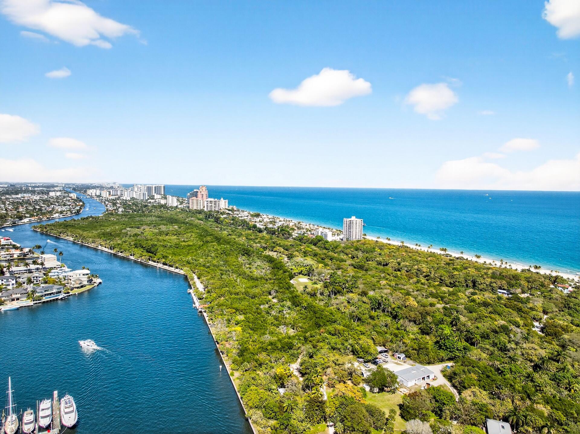 2555 NE 11th Street St NE 202