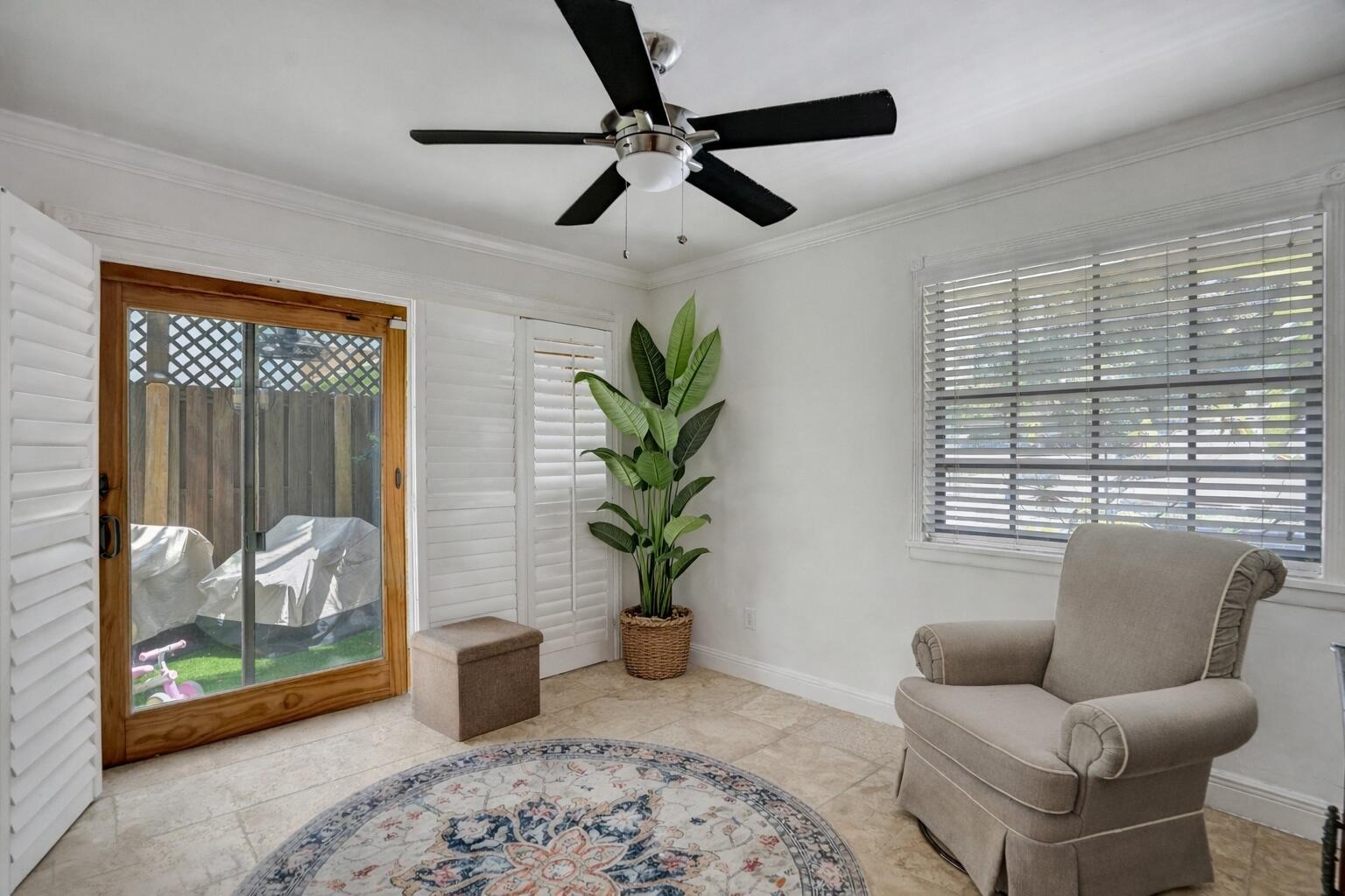 905 SE 12th Court 16