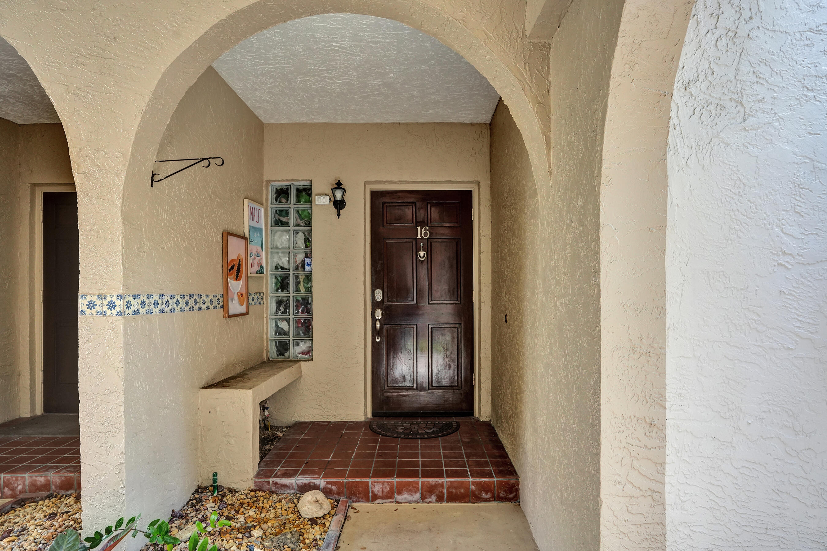 905 SE 12th Court 16