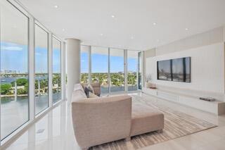 2241 SE 17th Street 801