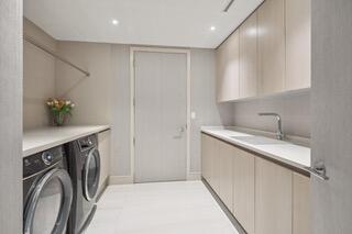 2241 SE 17th Street 801