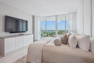 2241 SE 17th Street 801