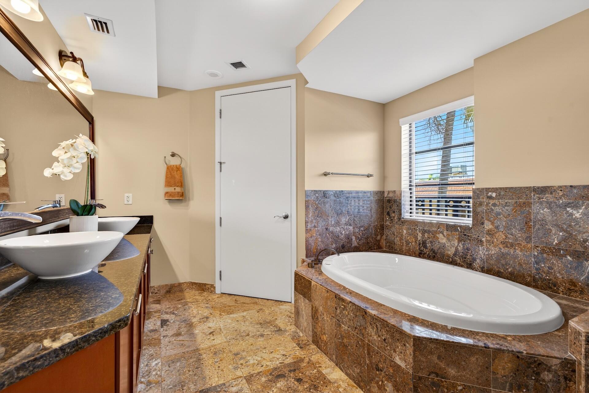 2409 N Ocean Boulevard 328