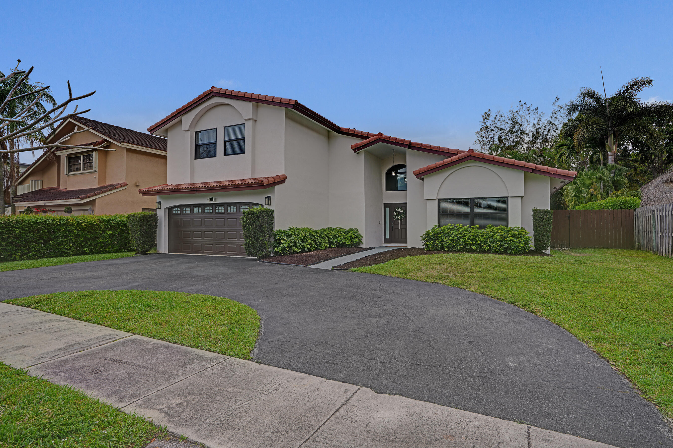 861 Mockingbird Lane