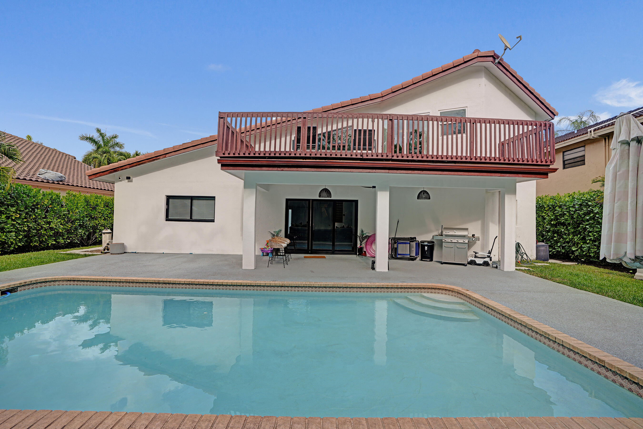 861 Mockingbird Lane