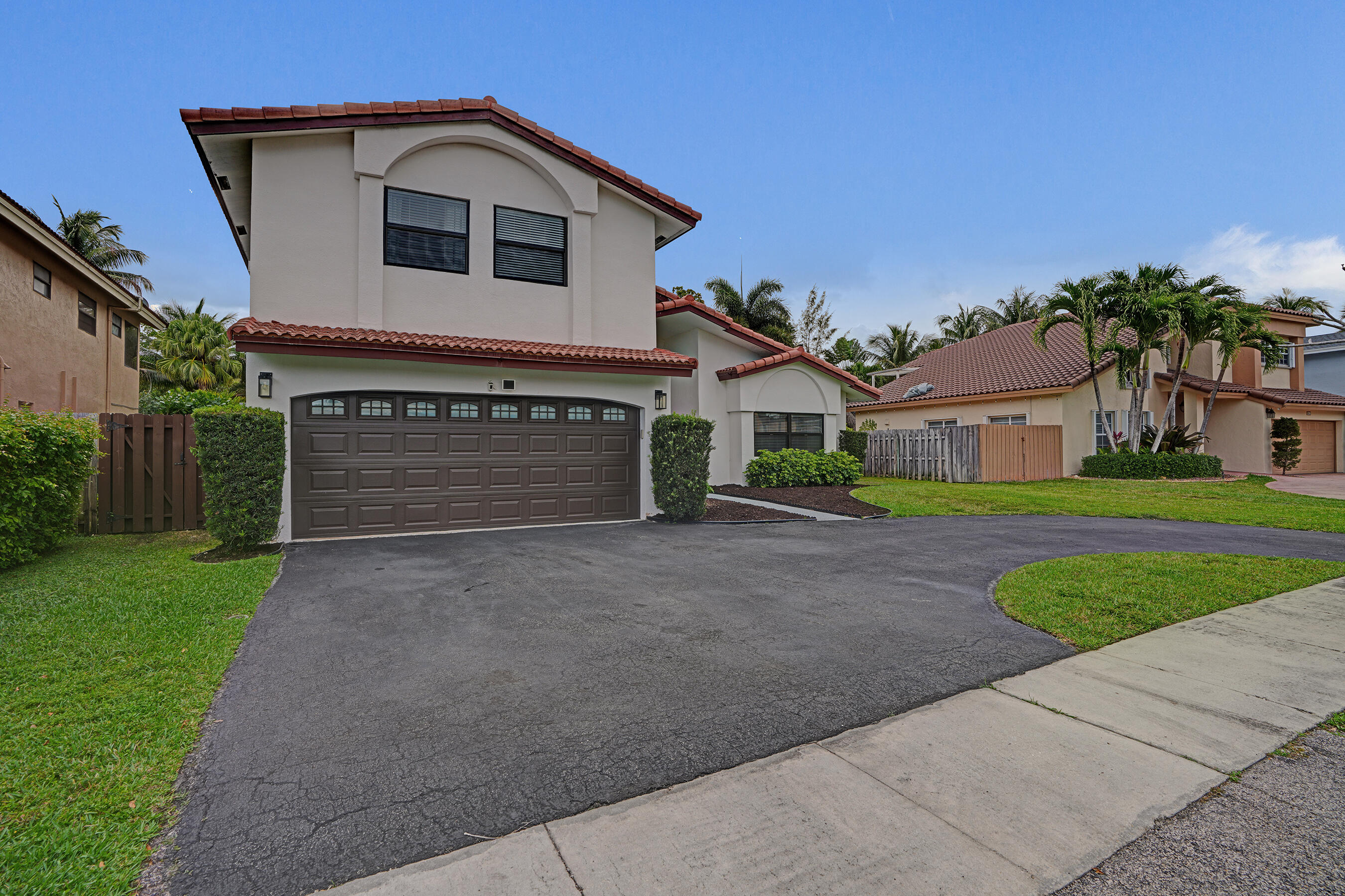 861 Mockingbird Lane