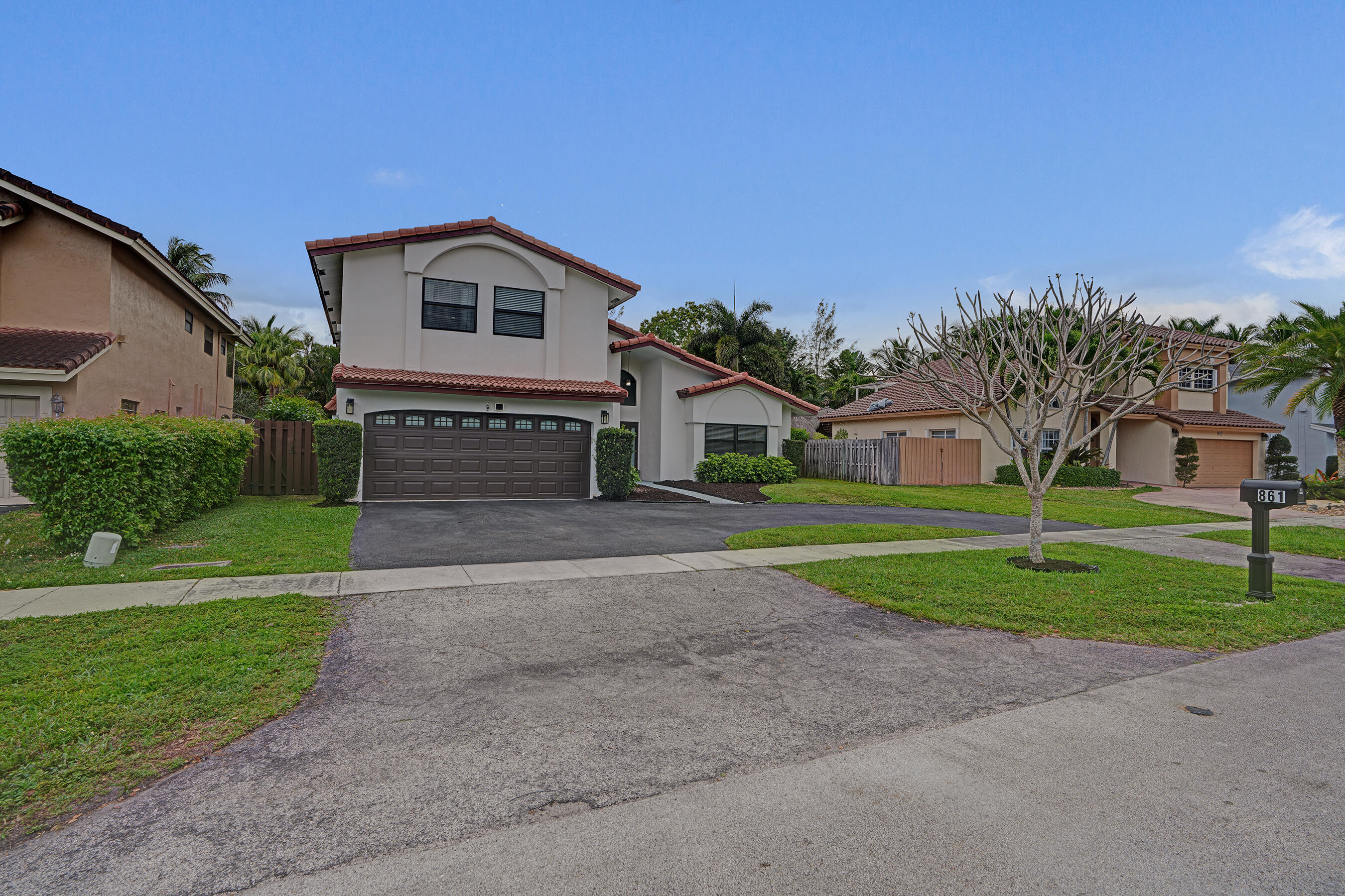 861 Mockingbird Lane