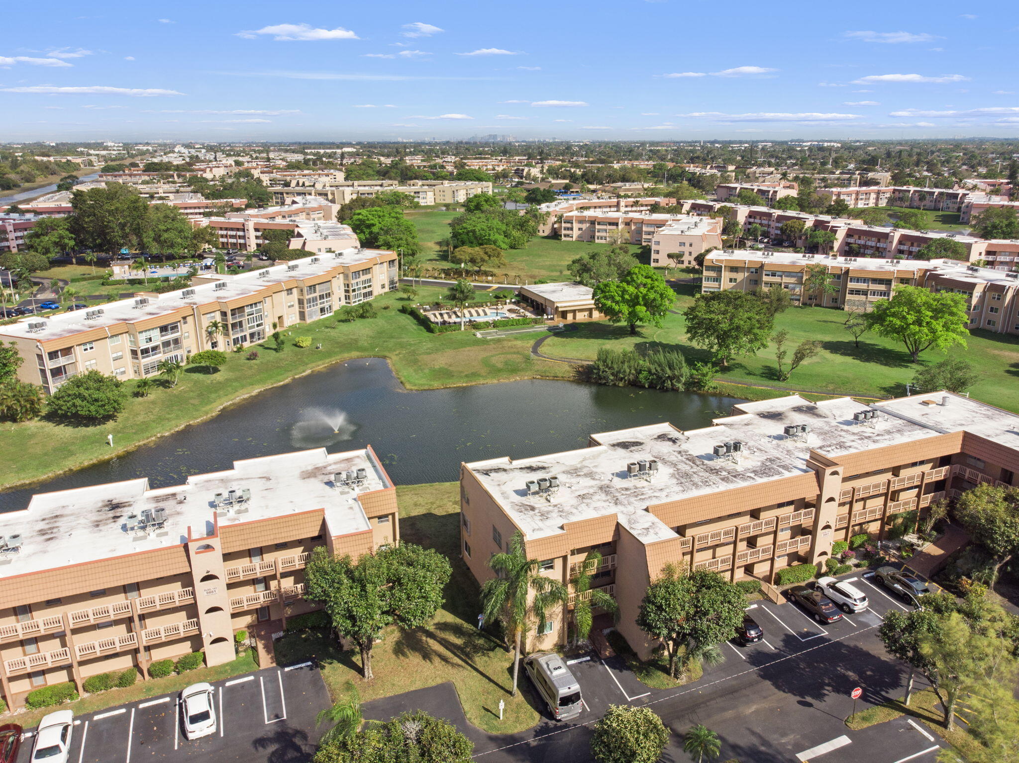 9861 Sunrise Lakes Boulevard Unit: 301